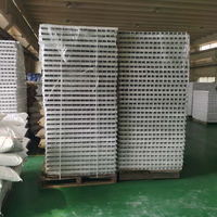 Profilé triangulaire en PVC, ABS, HDPE, polycarbonate extrudé, profilé décoratif personnalisé pour les murs, design industriel