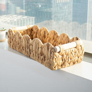 Cesta de almacenamiento rectangular tejida a mano con jacinto de agua Bobai, organizador de escritorio para refrigerios, frutas y artículos diversos. - Product Image 1