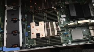 เซิร์ฟเวอร์ Supermicro Sys-221h-Tnr 2U รองรับ Intel Xeon รุ่นที่ 4/5  DDR5 8TB PCIe 5.0 8 ช่อง Hot-Swap สำหรับ AI HPC มีสินค้าพร้อมส่ง - Product Image 6