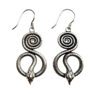 Boucles d'oreilles serpent surdimensionnées or et argent pour femme, style punk gothique, bijoux d'oreille fantaisie, cadeaux pour filles, fêtes et festivals - Product Image 4