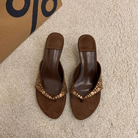 Sandales à talons hauts en daim personnalisables avec logo OEM/ODM pour femmes – Tongs chic style Baddie