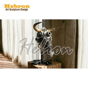 Set di Tre Sculture in Metallo Retrò: Carri Armati, Aerei e Sculture Metalliche, Ornamenti Artigianali per Soggiorno e Composizioni Floreali <span class=keywords><strong>da</strong></span> Scrivania - Product Image 4