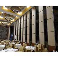 Le pliage mobile acoustique élevé atteint de 7m assemblent la cloison de séparation fonctionnelle de mur pour la salle de banquet de salle de réunion d'hôtel
