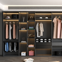 Armoire de rangement multifonctionnelle de style minimaliste italien, armoire de chambre à coucher et coiffeuse sur mesure