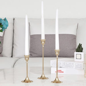 Usine <span class=keywords><strong>Pas</strong></span> <span class=keywords><strong>Cher</strong></span> Belle Longue Tige Or Jante En Aluminium <span class=keywords><strong>Grand</strong></span> Bougeoir De Luxe Lumière Stand <span class=keywords><strong>Chandelier</strong></span> - Product Image 1