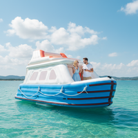 Bateau de fête flottant gonflable en PVC sur mesure, type yacht à deux étages, grand modèle avec escalier, robuste, OEM et garantie 1 an