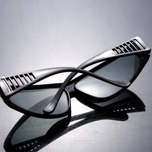 نظارات لحام كهربائية من المصنع مباشرة، نظارات حماية للعمال، بيضاء وسوداء، حماية من الأشعة فوق البنفسجية، مضادة للوهج، إطار كامل، زجاج غير مطلي - Product Image 3