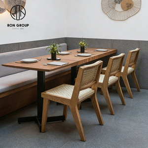 Ensemble de mobilier de restaurant minimaliste : table carrée en bois pour café, chaise de café en rotin, banquette en tissu, sièges de restaurant - Product Image 2