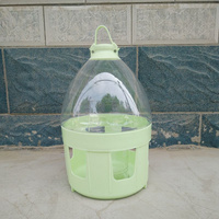 Vente Flash : Mangeoire et Abreuvoir Automatiques pour Pigeons en Plastique Écologique de Haute Qualité, Qualité Alimentaire, Toutes Saisons, Personnalisable pour Animaux de Compagnie