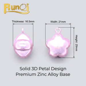 Campanas Artesanales de Flor de Cerezo con Acabado Dorado Imperial, Resistentes a la Decoloración, Ideales para Envolver Regalos de Primera Calidad - Product Image 3
