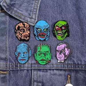 Pines de Esmalte de Máscara de Personaje de Película de Terror de Fábrica al Por Mayor, Insignias Artesanales de Metal para Halloween en Stock - Product Image 4