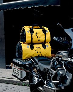 Échantillon gratuit Couverture en cuir PU Sangle de transport Tapis de yoga Camping Pique-nique Tapis de voyage Ceinture de transport Sangles de lit de moto - Product Image 4