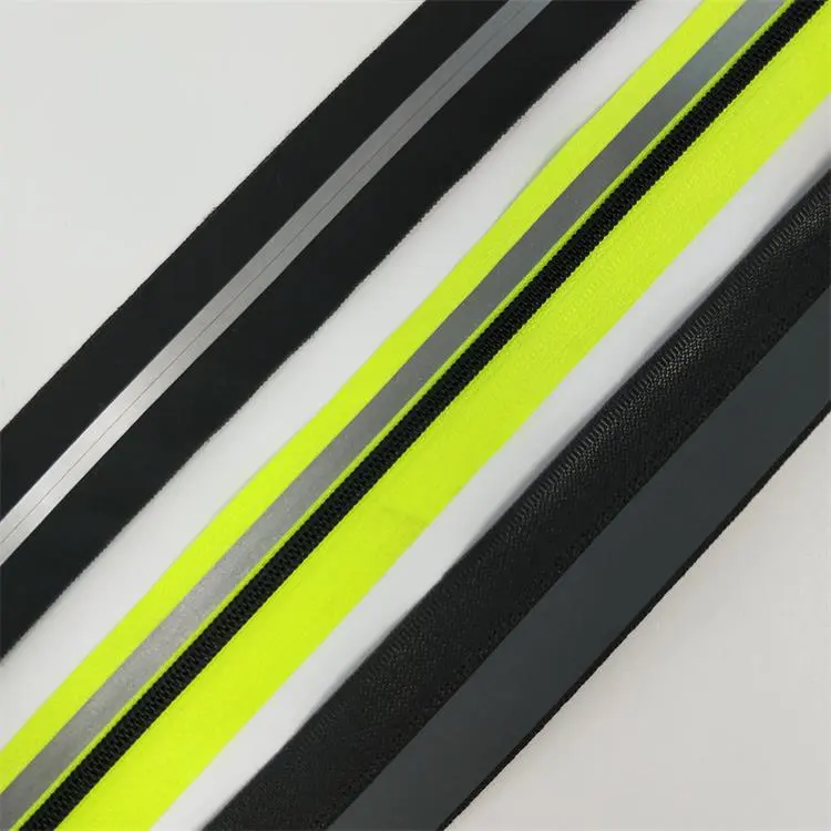 Wholesale Custom 3# Reflective Nylon Zipper Plastic Zipper