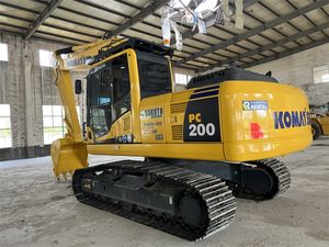 รถขุดตีนตะขาบโซ่ PC200LC-8 Komatsu มือสอง PC200-8ญี่ปุ่น - Product Image 2