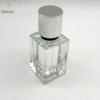 Vente en gros flacon de parfum carré vide de luxe en cristal unique flacon de 30ml vaporisateur en verre pour parfum