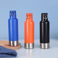 Mug de voyage moderne et minimaliste en acier inoxydable 304 de style américain, isolé sous vide, soigneusement sélectionné, portable pour la randonnée en extérieur