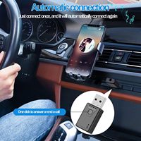 USB BT5.4 Adapter für Auto, BT Musik-Empfänger Plug & Play, 3,5mm AUX-Anschluss Auto-Kit mit Eingebautem Mikrofon für Freisprechfunktion