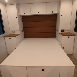 Camper Box Unimog tout-terrain pour expéditions, camping-car de luxe pour camion robuste, fabricant de véhicules de loisirs - Product Image 5