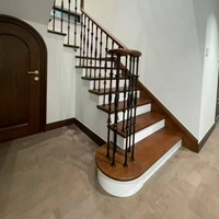Rampe d'escalier en fer forgé pour hôtel, compatible avec verre trempé, antirouille, structure solide, durable, revêtement poudré, design moderne