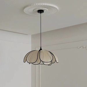 Lampe suspendue de couleur crème E27, cadre rond noir, design en forme de pétale, pour salon, chambre à coucher, Style nordique - Product Image 2
