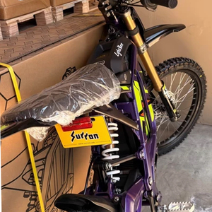 2025 Surron Light Bee X 8000W <span class=keywords><strong>Moto</strong></span> tout-terrain électrique E-bike 60V 40AH 2025 Surron LBX - Product Image 1