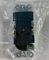 Stopkontak Dinding Luar Ruangan Anti Lonjakan Ganda IP44 Standar Amerika, PVC, Tipe US, untuk Hunian/Umum, 15A