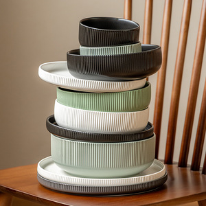 Assiettes à dîner en céramique nordique <span class=keywords><strong>Assiette</strong></span> <span class=keywords><strong>plate</strong></span> de 8 pouces Design rond en relief Bol à salade en porcelaine Vaisselle Vaisselle - Product Image 1