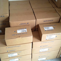 Kit Servo Robot Industriel YASKAWA SGMJV-04ADE6E SGDV-2R8A01B Haute Précision Stable Anti-Interférence Robuste Longue Durée