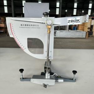 Équipement d'essai conforme ASTM d'appareil de contrôle de résistance de dérapage de pendule électronique avancé - Product Image 3