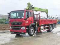 Grue mobile sur camion Sinotruk HOWO Zoomlion CLW 8 tonnes à flèche télescopique hydraulique à 5 sections, moteur Weichai, pompe, boîte de vitesses, 17,5 m