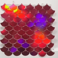 Panneaux muraux scintillants de sirène de décoration de fête de mariage avec logo personnalisé avec écailles de poisson et toile de fond à paillettes pour événements et cérémonies