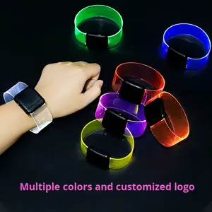 สายรัดข้อมือ LED แบบกำหนดเอง ไฟกระพริบหลากสี สำหรับงานอีเว้นท์ ปาร์ตี้ คอนเสิร์ต ของแจกส่งเสริมการขาย - Product Image 1