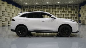 Liuzhou Dongfeng Forthing Friday EV SUV Conduite à droite (RHD) Autonomie 500 km Vente directe usine Voiture électrique familiale pour adultes - Product Image 6
