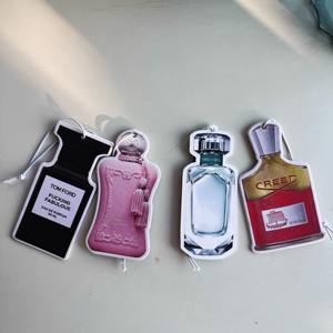 Personalisierter Duft-Auto-Lufterfrischer aus Baumwollpapier mit Eigenem Logo – Umweltfreundliche Aromatherapie & Geruchsentfernung - Product Image 1