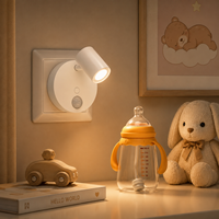 Lampe murale LED à détecteur de mouvement PIR OEM d'usine, intensité réglable, à brancher, 360° °   Ajustable pour la chambre à coucher, les escaliers, le couloir