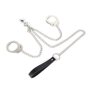 Bouchon anal en acier au carbone avec menottes pour adultes - Product Image 1