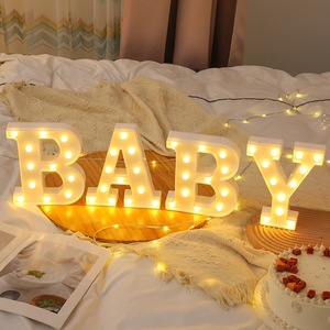 Decoración <span class=keywords><strong>de</strong></span> Cumpleaños, Letras y Números Grandes con Luces, Colores Personalizables, Plástico, para San Valentín, <span class=keywords><strong>Día</strong></span> <span class=keywords><strong>de</strong></span> <span class=keywords><strong>Acción</strong></span> <span class=keywords><strong>de</strong></span> <span class=keywords><strong>Gracias</strong></span> - Product Image 1
