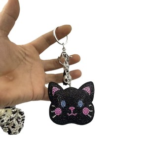 Porte-clés Chaton en Cristal Scintillant avec Pendentif de Sac pour <span class=keywords><strong>Femme</strong></span>, Motif Chat de Dessin Animé Porte-Bonheur, avec Pompon Diamant et Clochette - Product Image 3