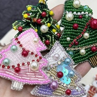 Mode série de noël lourd fait à la main perlé 3D patchs d'arbre de noël brodé décorations en feutre à coudre pour vêtements chapeaux