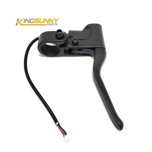 <span class=keywords><strong>Poignée</strong></span> <span class=keywords><strong>de</strong></span> <span class=keywords><strong>frein</strong></span> <span class=keywords><strong>de</strong></span> réparation M365 pour scooter électrique <span class=keywords><strong>Xiaomi</strong></span> Pro, pièces détachées, levier <span class=keywords><strong>de</strong></span> <span class=keywords><strong>frein</strong></span> <span class=keywords><strong>de</strong></span> guidon, accessoires <span class=keywords><strong>de</strong></span> scooter - Product Image 2