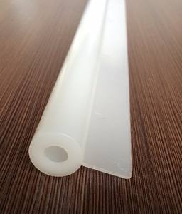 ธงกอล์ฟไนลอนเปล่าพร้อมห่วงทองเหลืองและลายตารางหมากรุกสีแดง น้ำเงิน เหลือง และดำ - Product Image 4