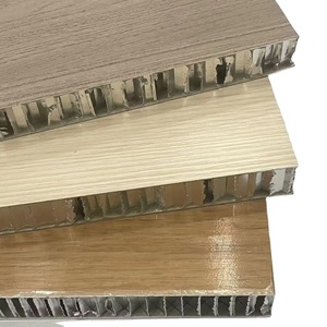 Panneau alvéolaire en <span class=keywords><strong>aluminium</strong></span> ignifuge A2 de qualité supérieure, revêtement mural sandwich métallique haute résistance pour projets hôteliers - Product Image 6