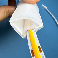 Diffuseur néon en silicone en forme de V de 24 mm, couverture laiteuse douce pour la décoration d'éclairage architectural d'armoires