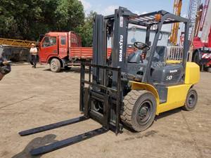 Montacargas Diésel Usados Komatsu FD50 FD25 FD30T-16 FD30 de 2.5, 3 y 5 Toneladas, 100% Originales de Japón, Buen Precio, 5T en Venta - Product Image 3