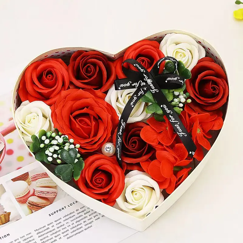 2024 Großhandel Valentinstag Geschenk Real Touch Blumen seife Rosen Herzförmige Geschenk box Set