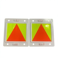 Plaque de signalisation réfléchissante triangulaire jaune-orange pour les nouveaux conducteurs à Singapour, avec feuille réfléchissante haute intensité