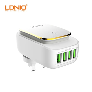 A4405 <span class=keywords><strong>4</strong></span> <span class=keywords><strong>Usb</strong></span>-Poorten Wandlader Led Nachtlampjes Home Oplader Portable Us/Uk // Eu/Au Plug Travel <span class=keywords><strong>Power</strong></span> <span class=keywords><strong>Adapter</strong></span>
