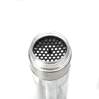 Bouteille infuseur à fruits en Tritan écologique sans BPA de 700 ml (24 oz) avec logo personnalisé, couvercle anti-fuite, idéale pour boire directement