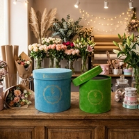 Boîtes d'emballage rondes en carton recyclé de haute qualité avec logo personnalisé pour les coffrets cadeaux de roses éternelles