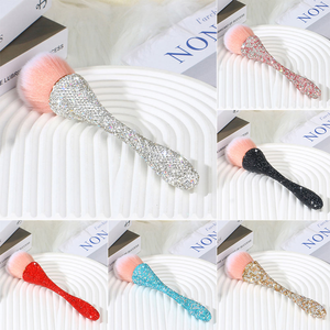 แปรงแต่งหน้าด้าม<span class=keywords><strong>เพชร</strong></span>สำหรับผู้หญิง แปรงปัดแป้งฝุ่น แปรงรองพื้นแบบมืออาชีพ แปรงปัดแก้ม ขนแปรงนุ่ม เครื่องมือแต่งหน้า - Product Image 2